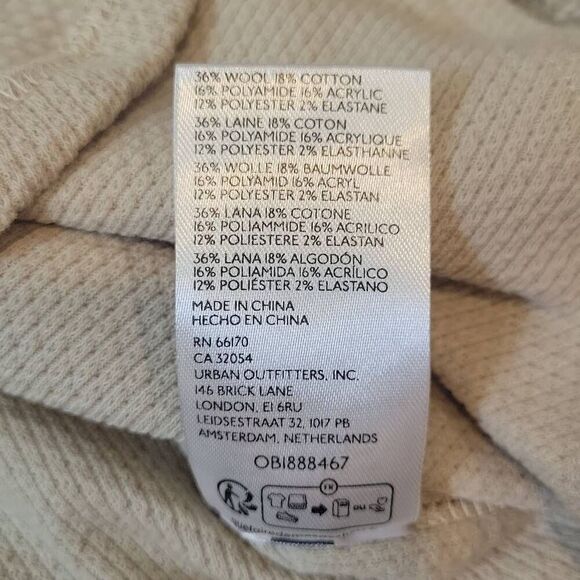 We The Free Cherry Cola Swit Cuff Wool Hoodie Size XS - Picture 5 of 5